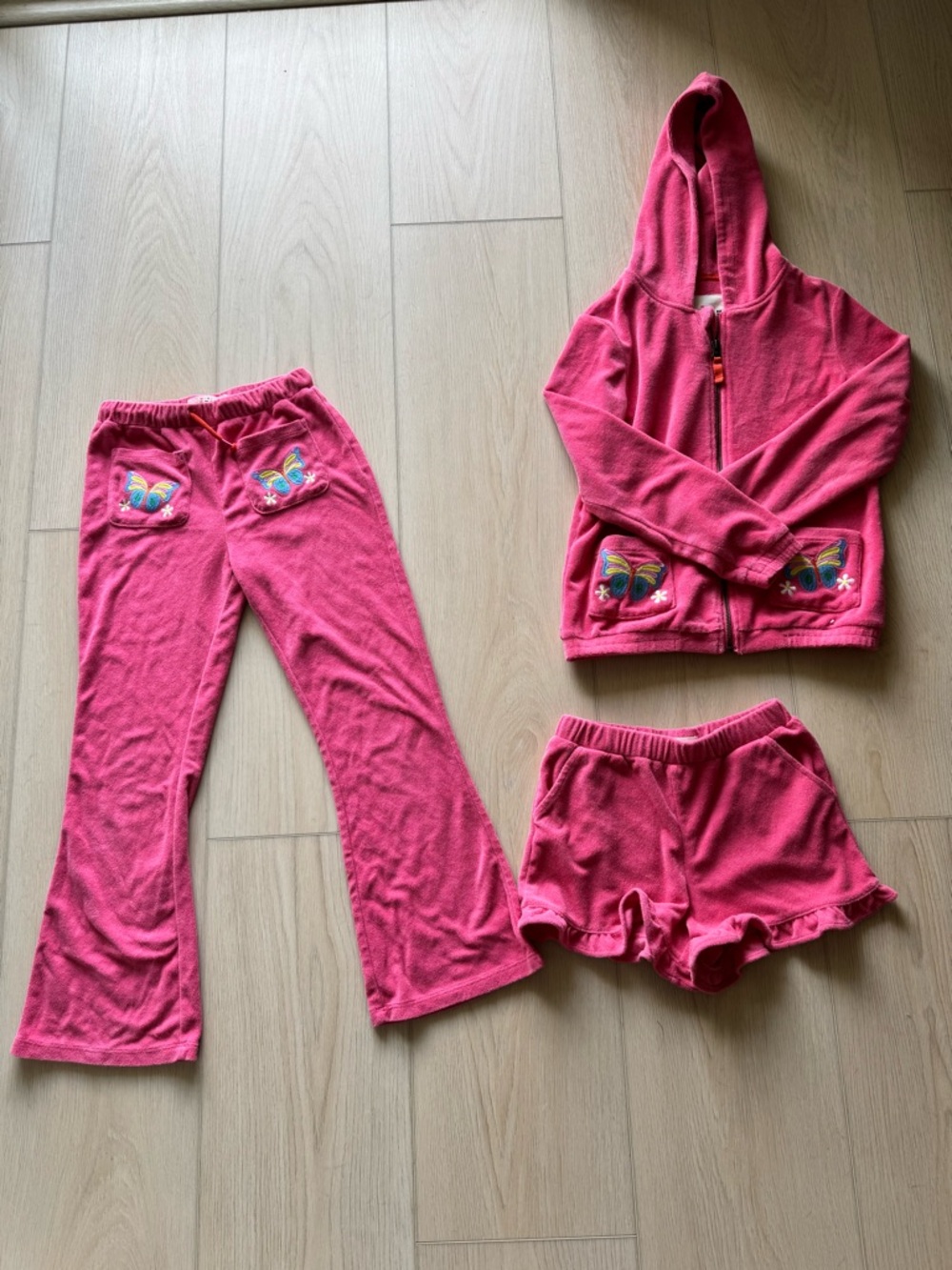 Kids Pink Butterfly Hoodie, Pants, Shorts Set Size 9 by Mini Boden